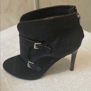 COACH Iconic TINA Black Leather Ankle Spike Heel Zipper Back Baddie Booties  6.5